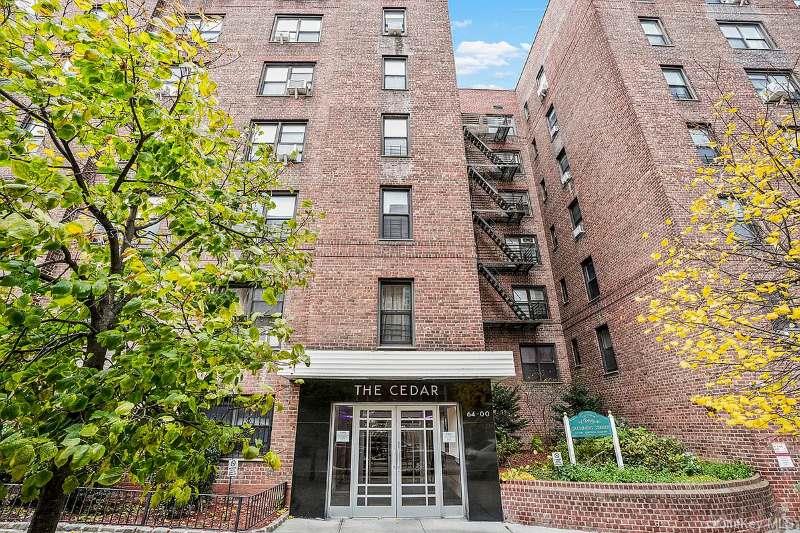 64-00 Saunders Street, Apt 5-C, Rego Park, NY 11374