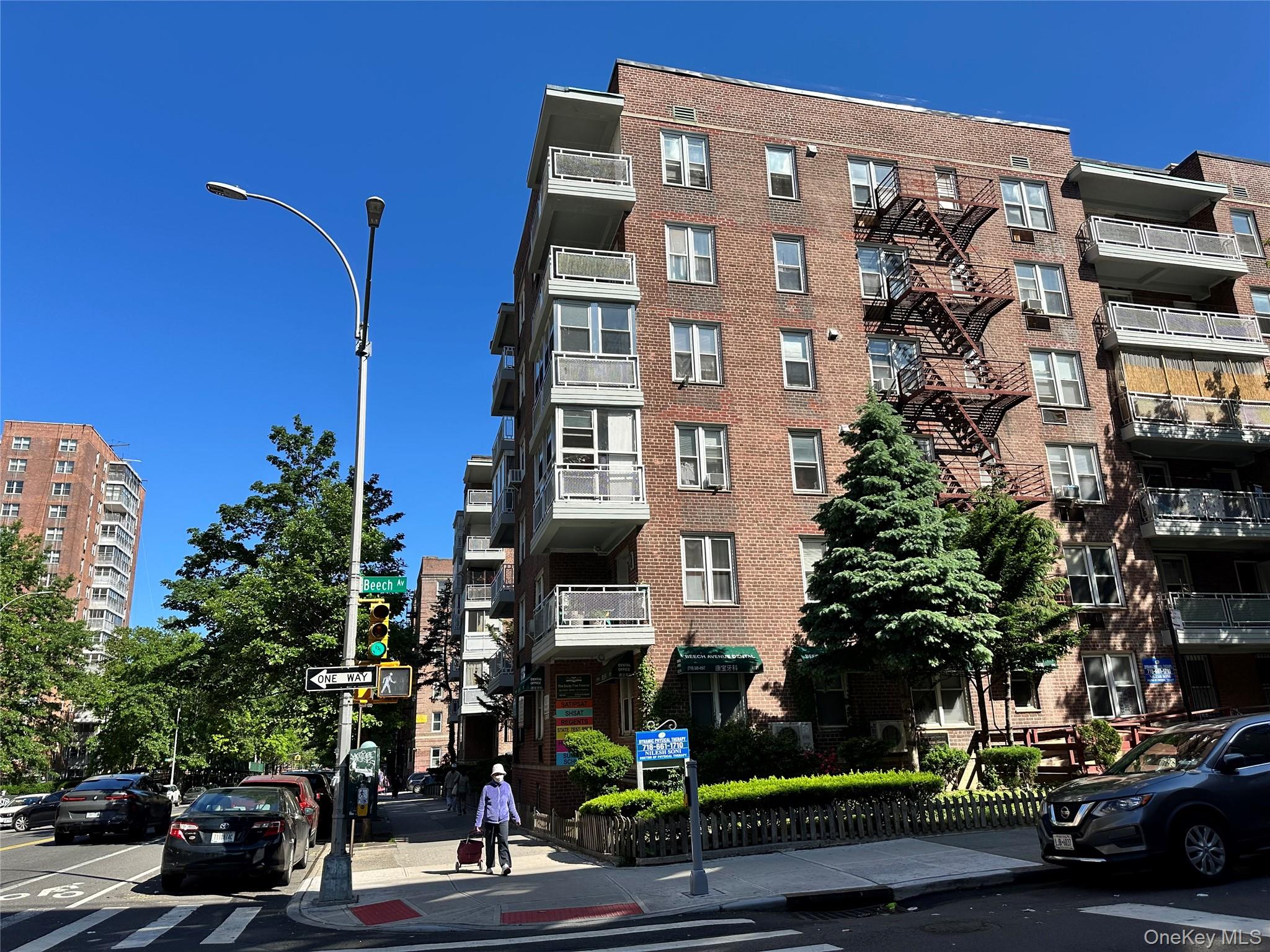 43-43 Kissena Boulevard, Apt 509, Flushing, NY 11355