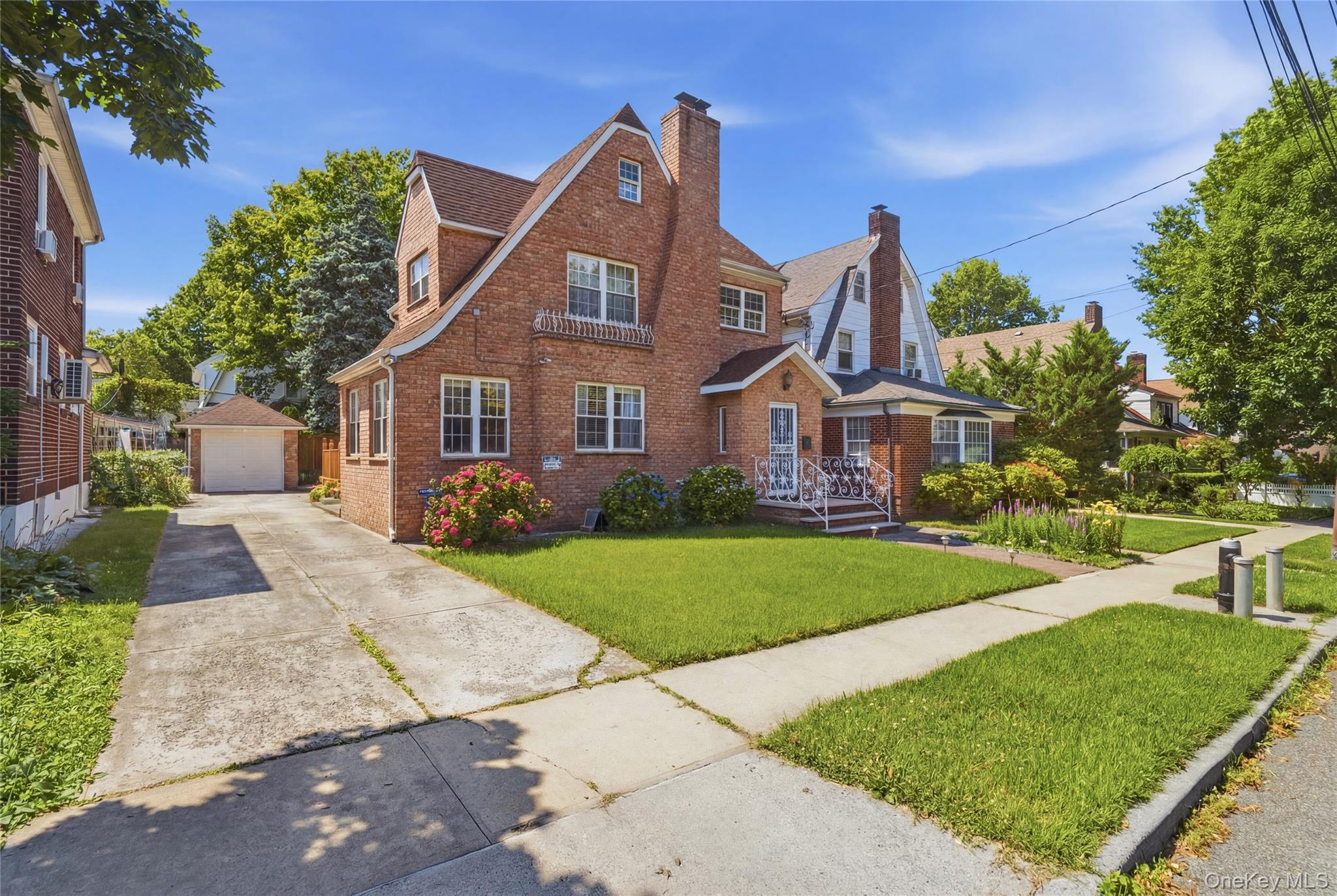 2934 161st Street, Flushing, NY 11358