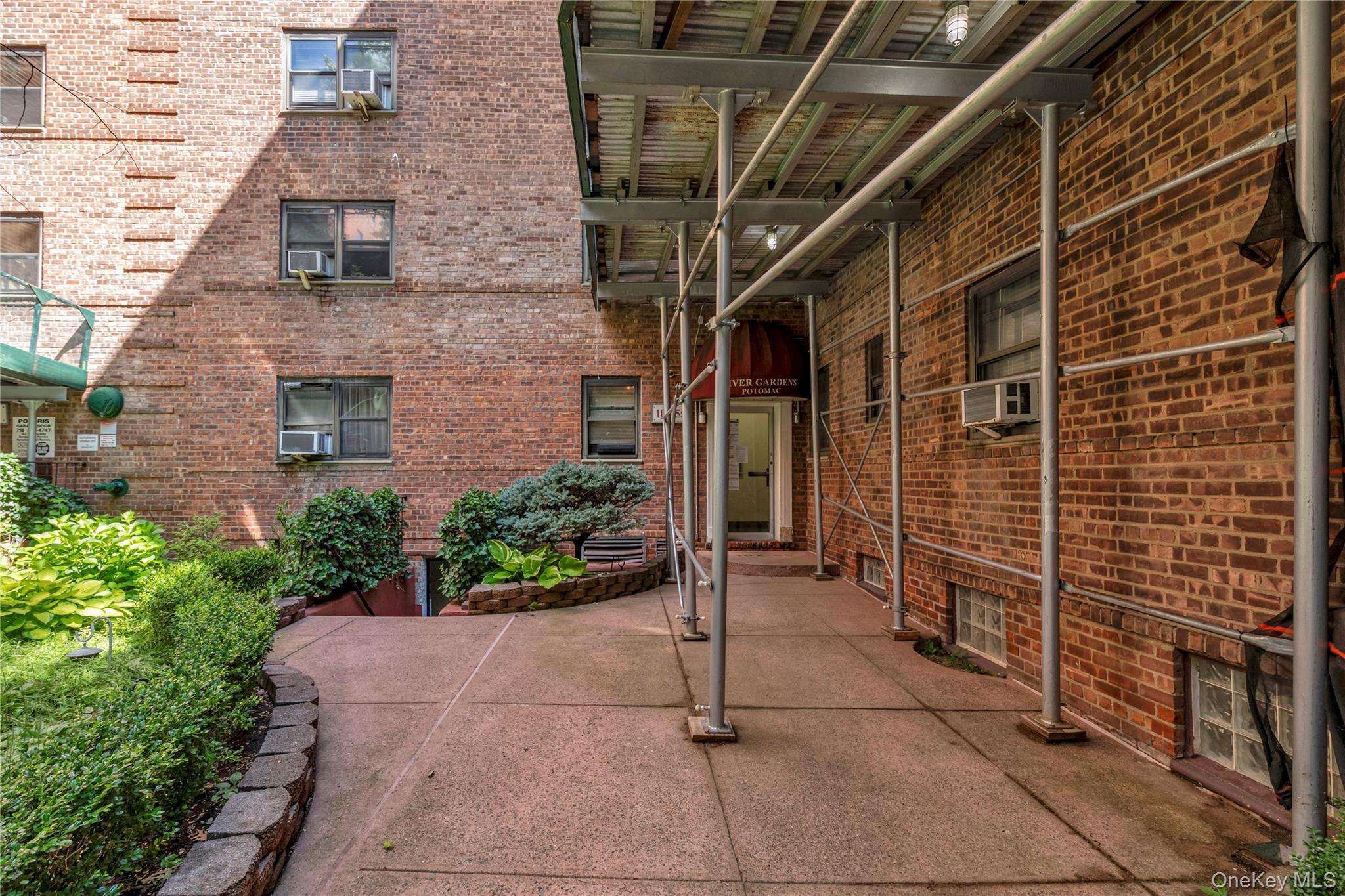 102-55 67th Road, Apt 3-V, Forest Hills, NY 11375