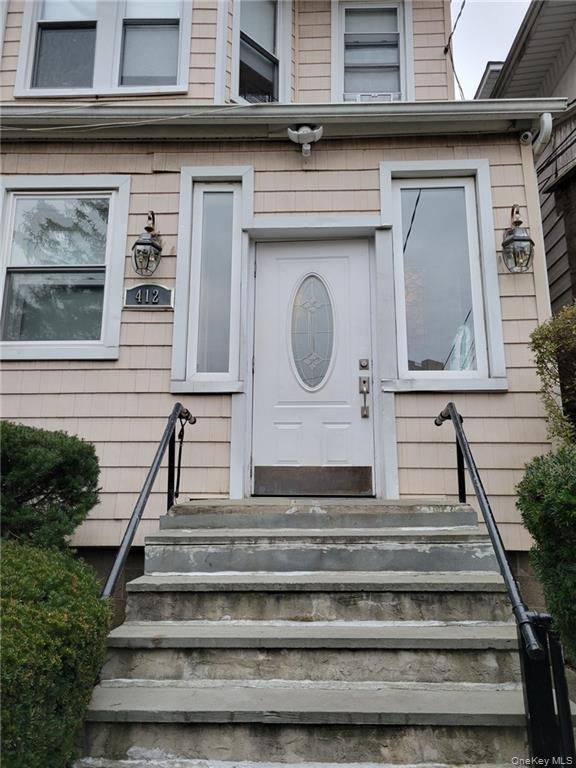 412 Warburton Avenue, Apt 3, Yonkers, NY 10701