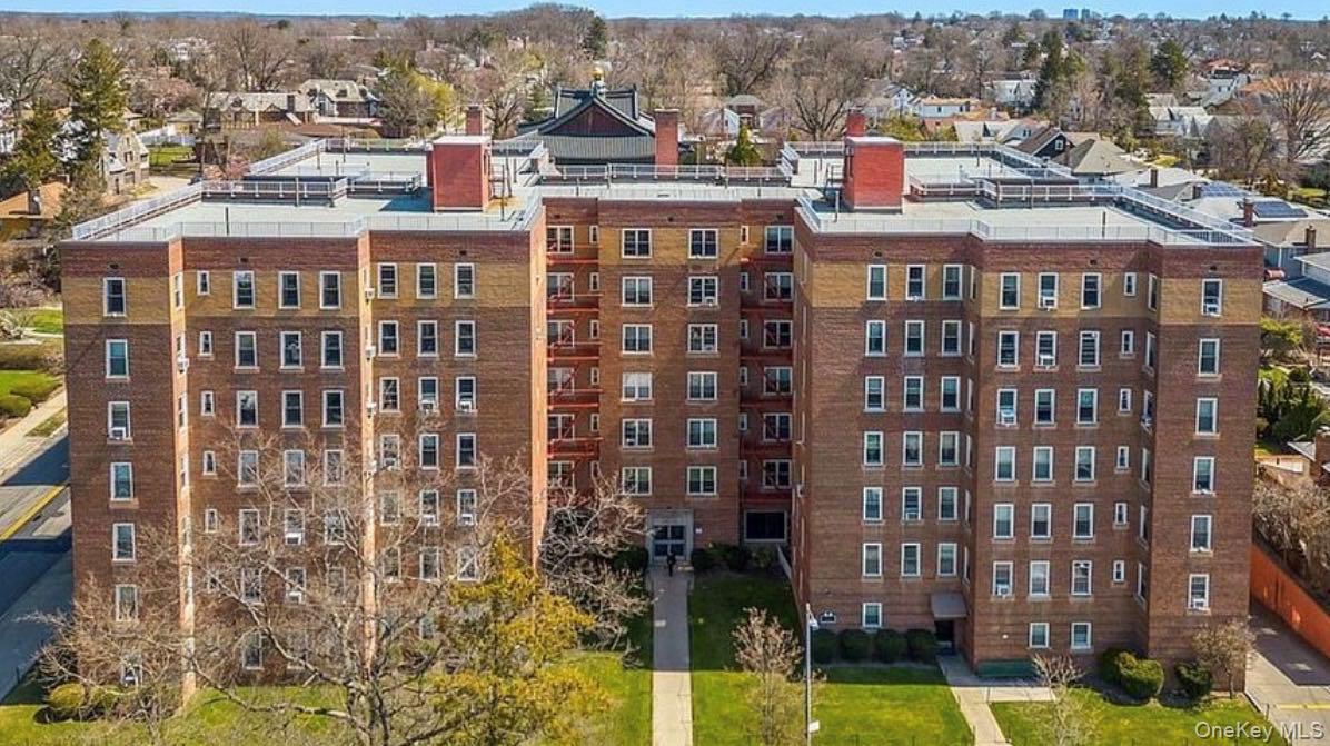 30-11 Parsons Boulevard, Apt 2-U, Flushing, NY 11354