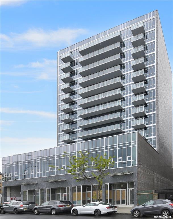 41-62 Bowne Street, Apt 14H+P6, Flushing, NY 11355