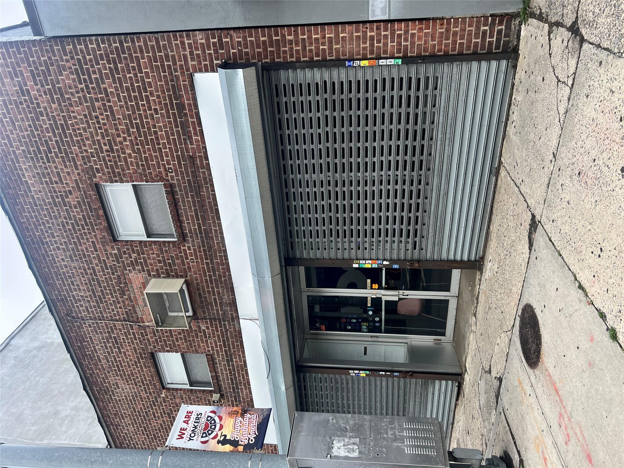 253 S Broadway, Apt 1st Floor & 2nd Floor, Yonkers, NY 10705