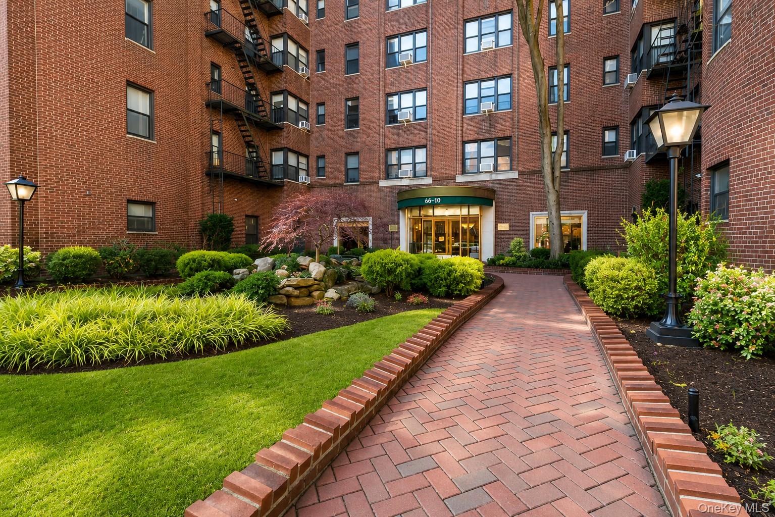 69-10 Yellowstone Boulevard, Apt 505, Forest Hills, NY 11375