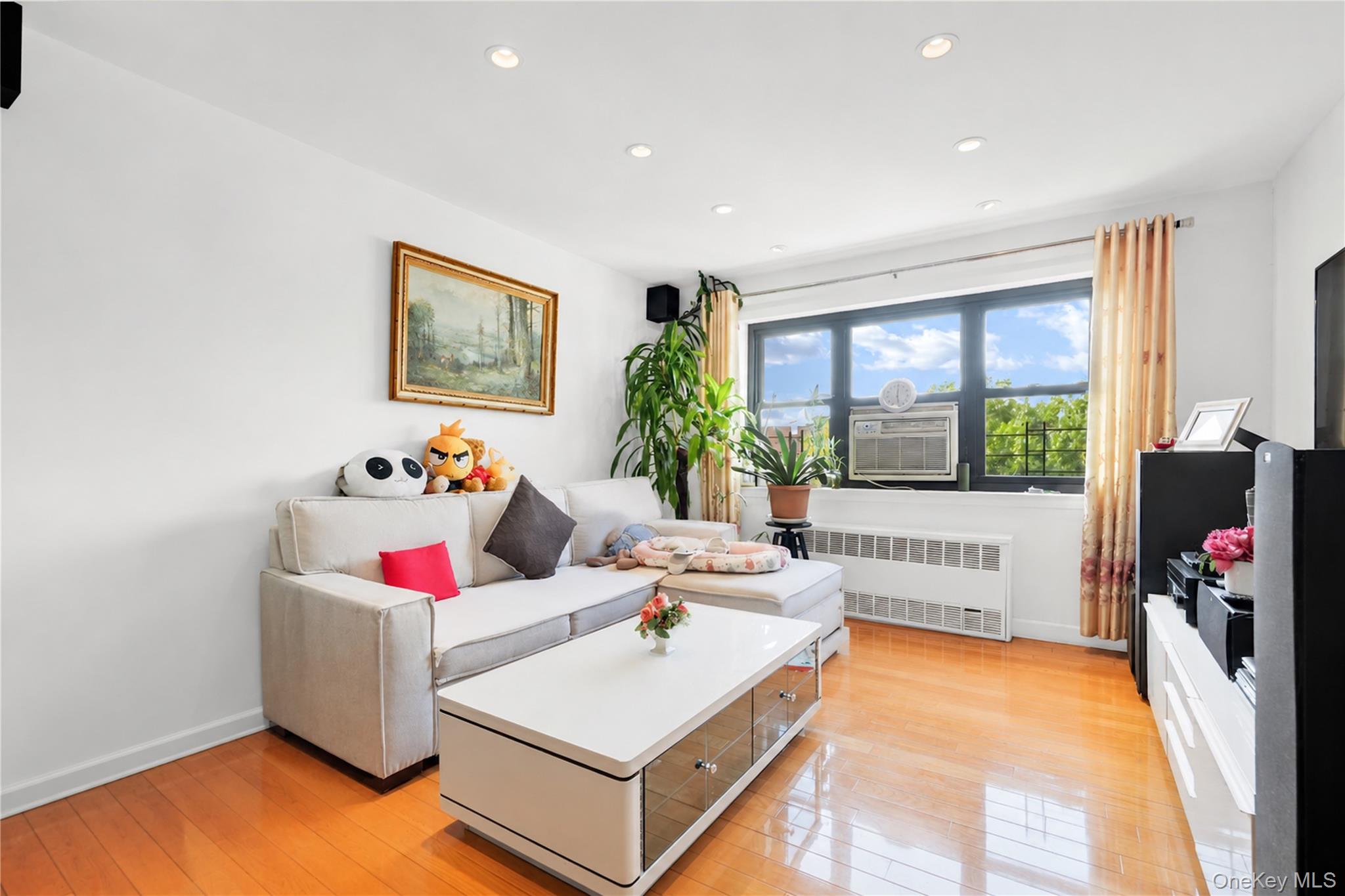 138-25 31st Drive, Apt 6-L, Flushing, NY 11354