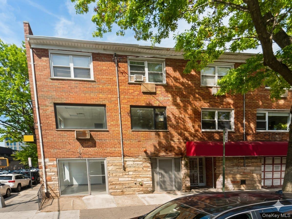 142-01 37th Avenue, Flushing, NY 11354