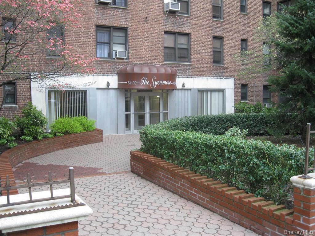 63-09 108th Street, Apt 5-L, Forest Hills, NY 11375