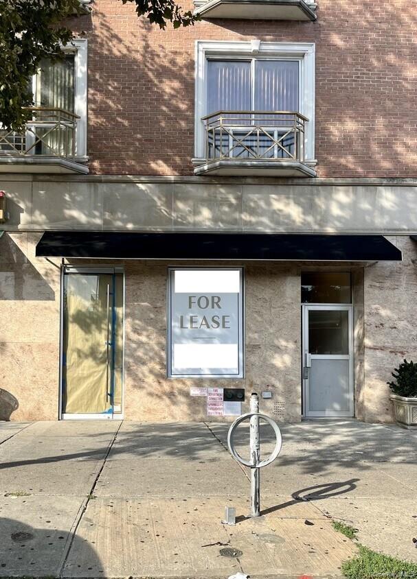 40-15 30th Avenue, Astoria, NY 11103