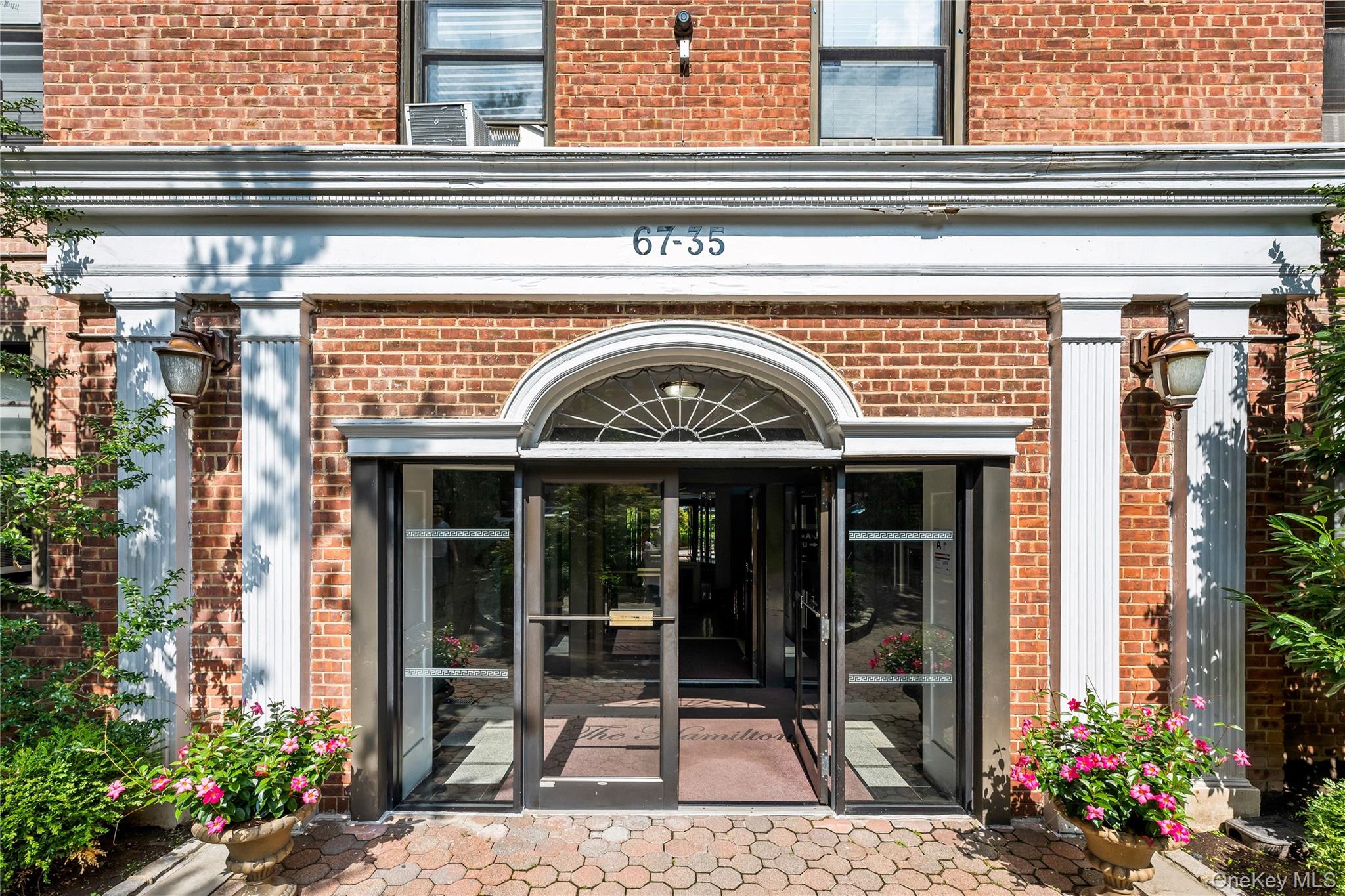 67-35 Yellowstone Boulevard, Apt 6-A, Forest Hills, NY 11375