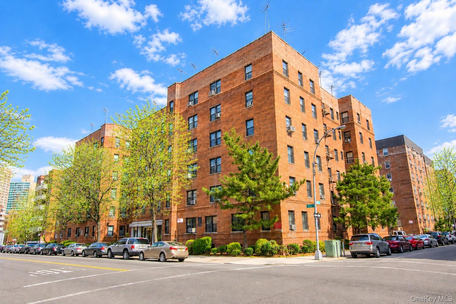 10010 67th Road, Apt 6-C, Forest Hills, NY 11375