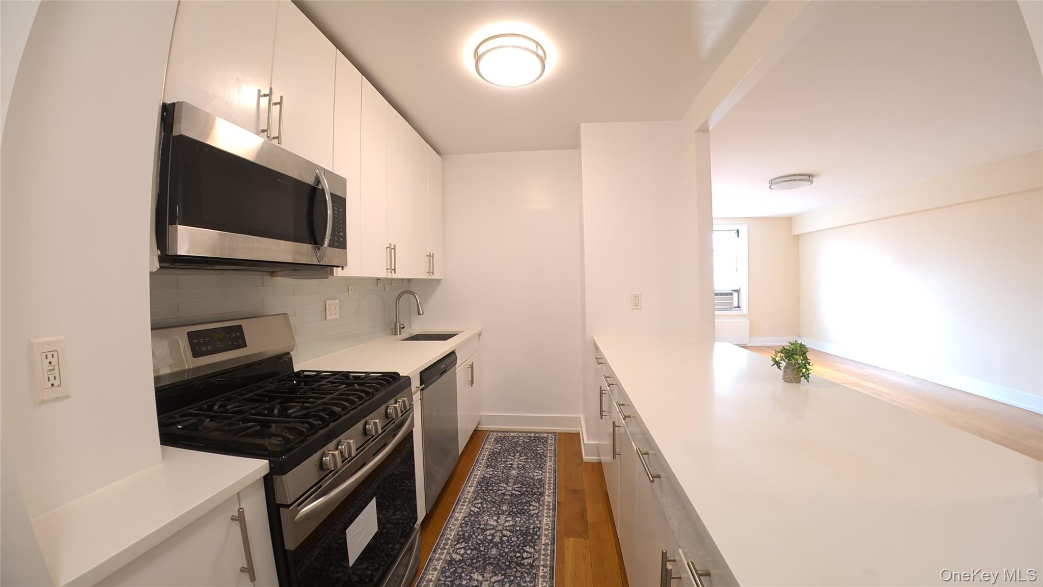 14220 Franklin Avenue, Apt 7-F, Flushing, NY 11355