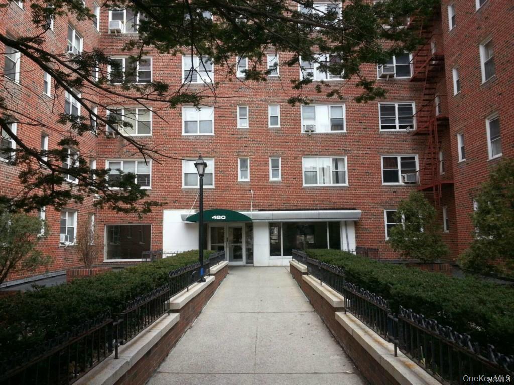 480 Riverdale Avenue, Apt 1-F, Yonkers, NY 10705