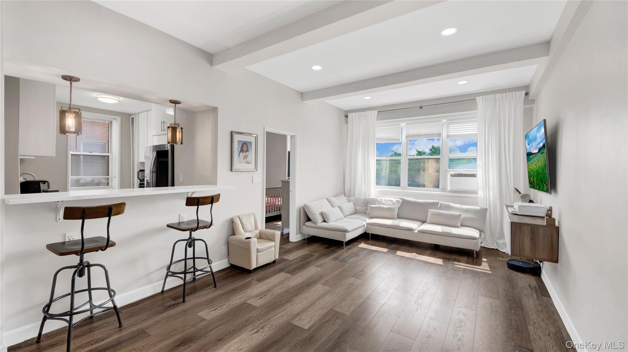 365 Bronx River Road, Apt 1-F, Yonkers, NY 10704