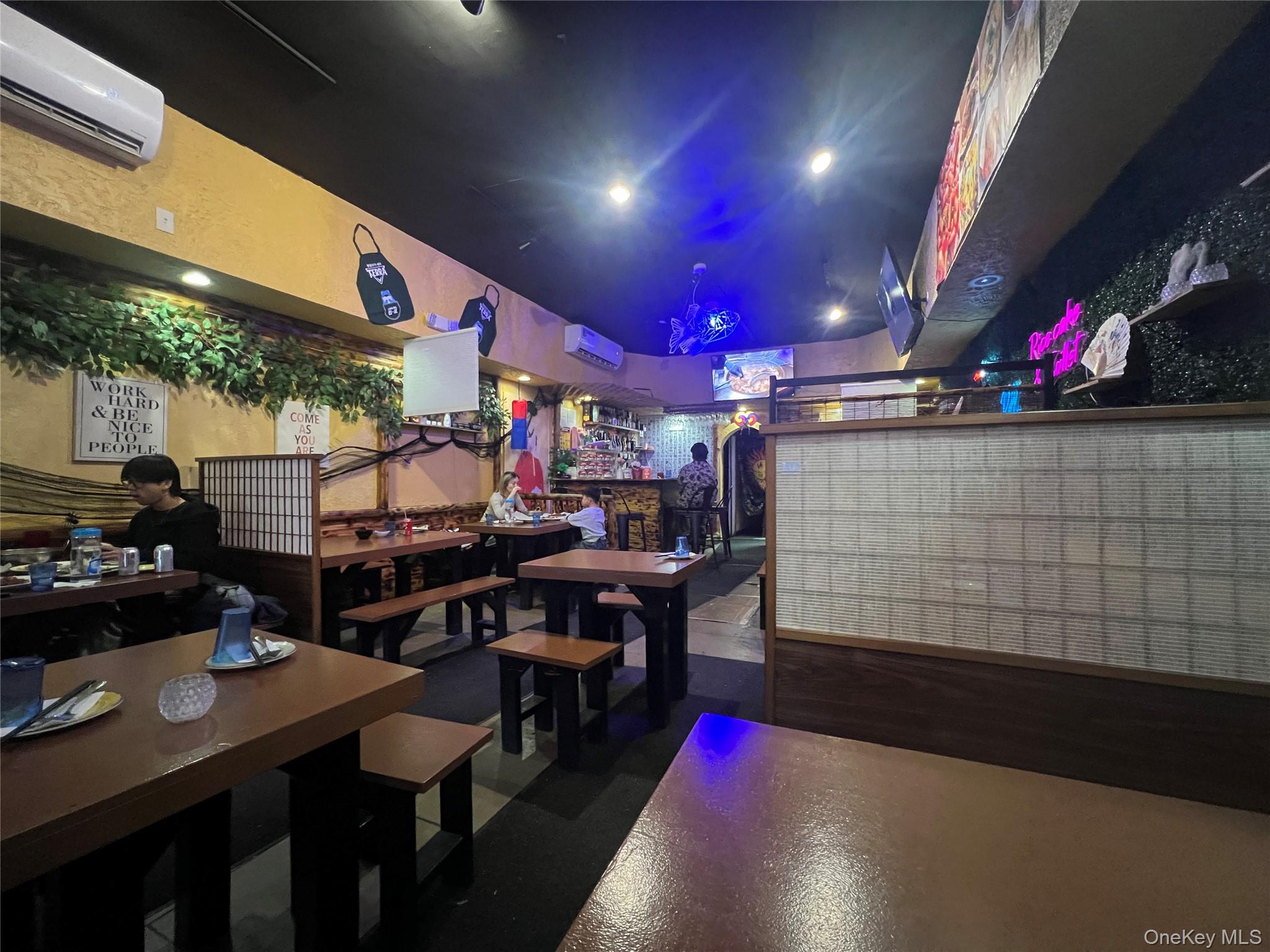 13687 37th Avenue, Flushing, NY 11354