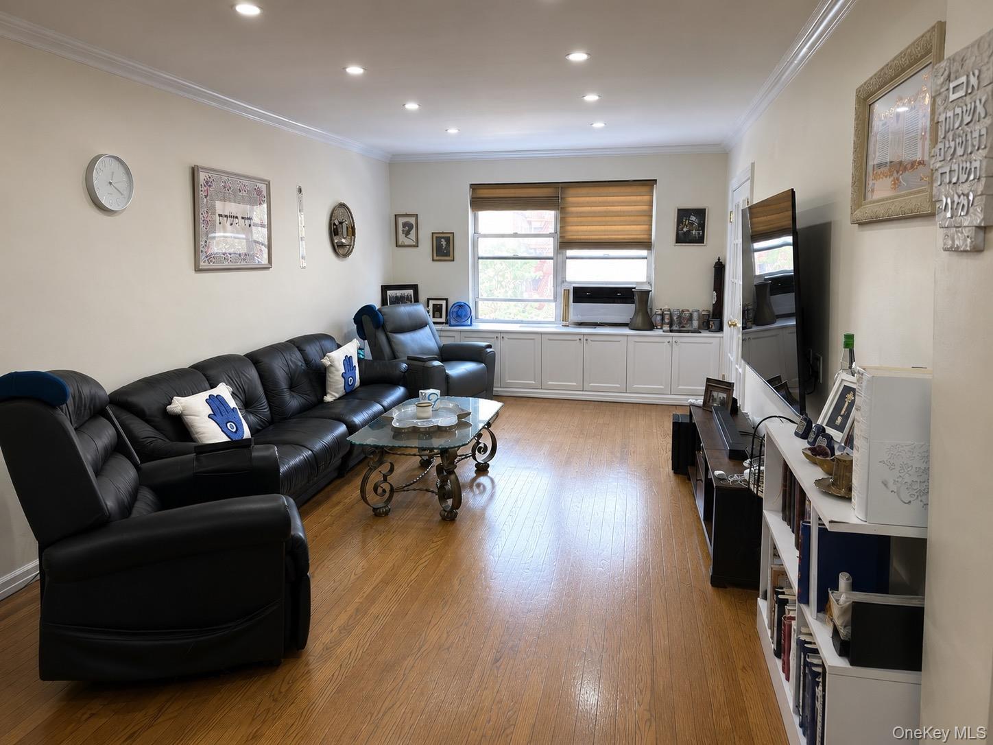 67-38 108th Street, Apt C27, Forest Hills, NY 11375