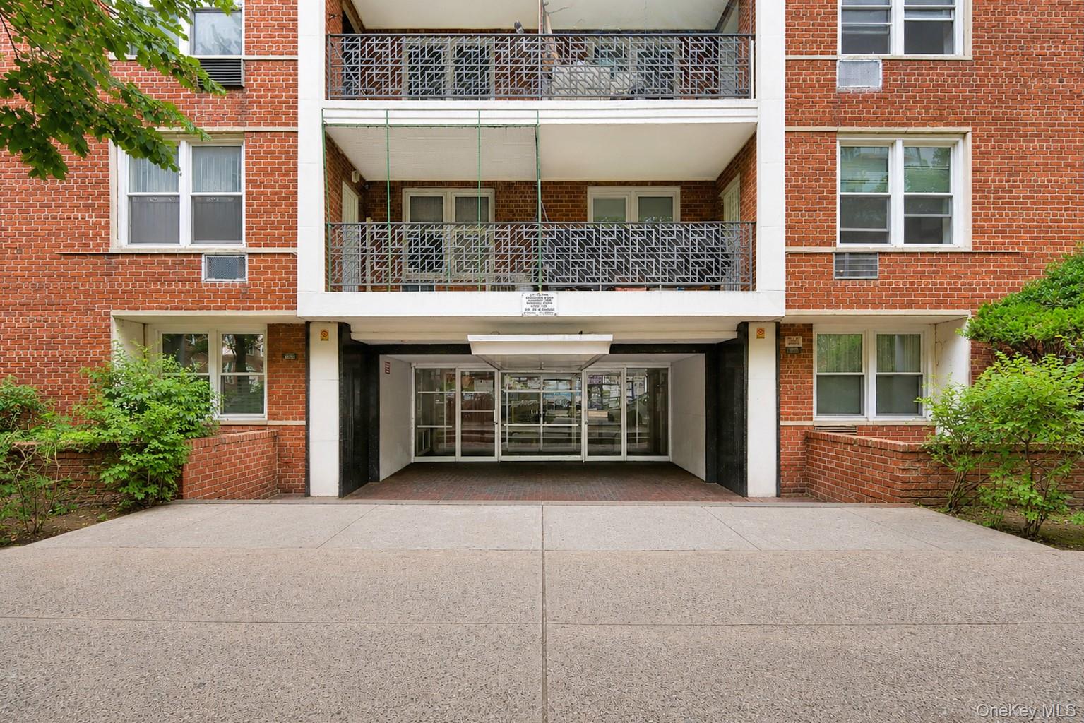 14430 Sanford Avenue, Apt 6-L, Flushing, NY 11355