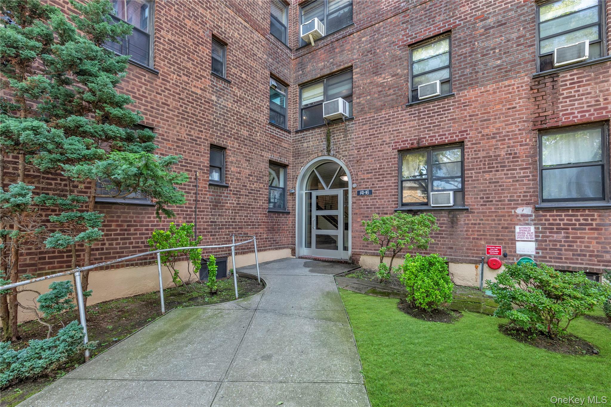 141-16 25th Road, Apt 2-C, Flushing, NY 11354