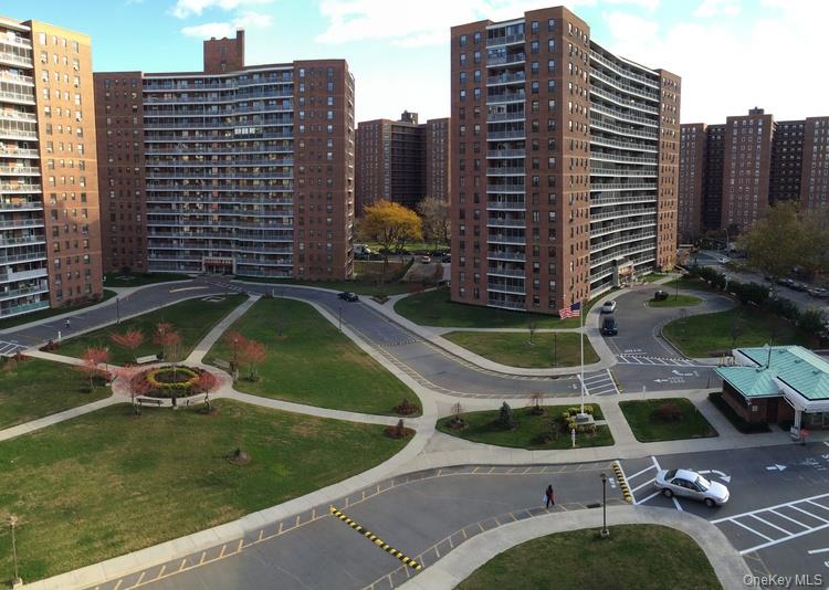 61-25 98th Street, Apt 6-E, Rego Park, NY 11374