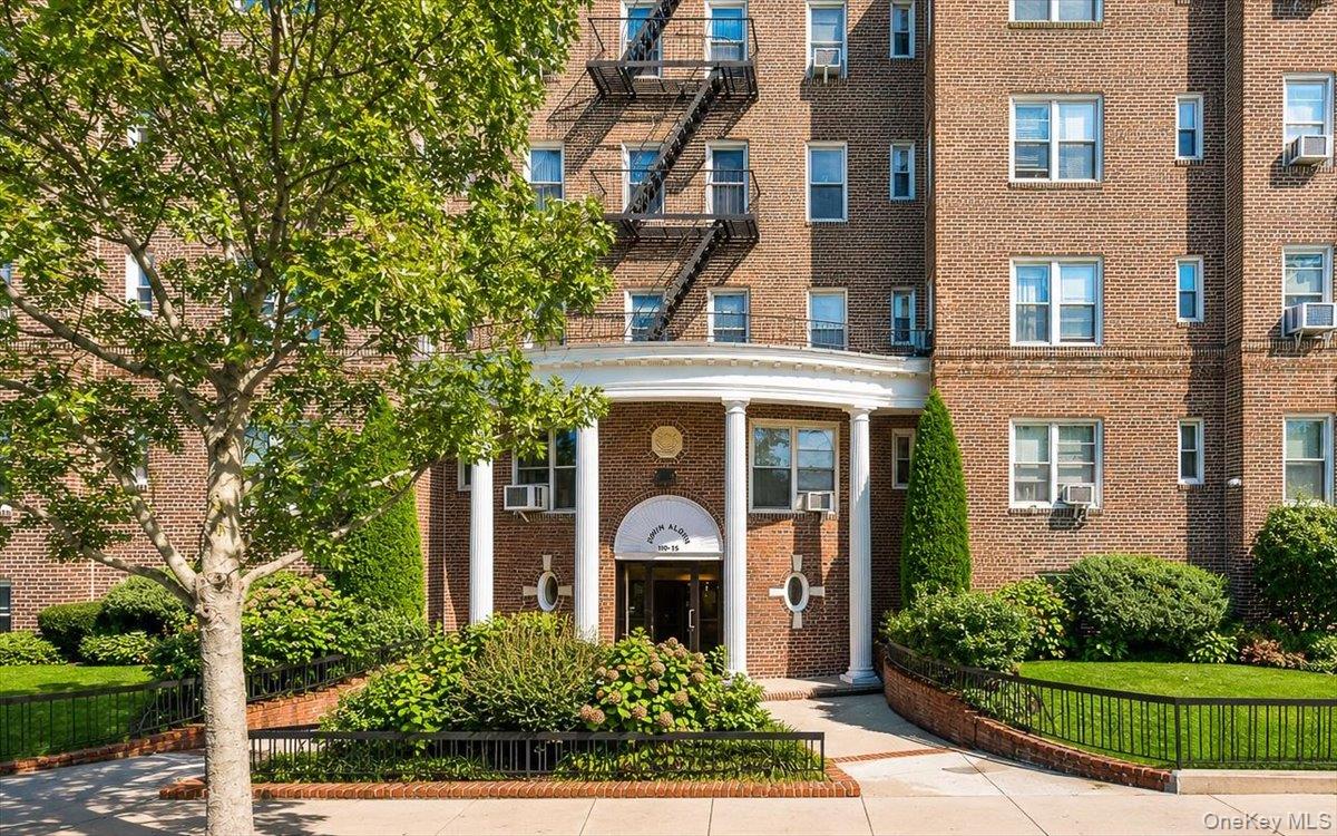 110-35 72nd Road, Apt 202, Forest Hills, NY 11375