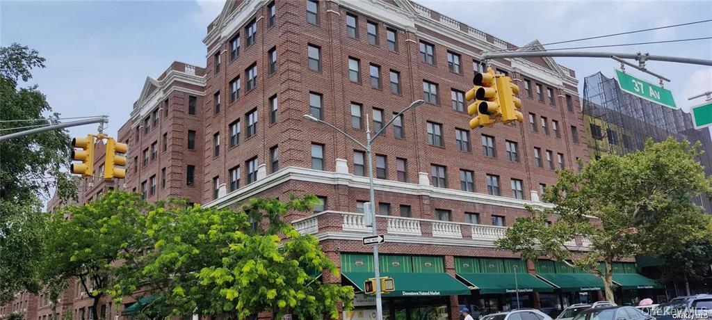 8401 37th Avenue, Apt 306, Jackson Heights, NY 11372