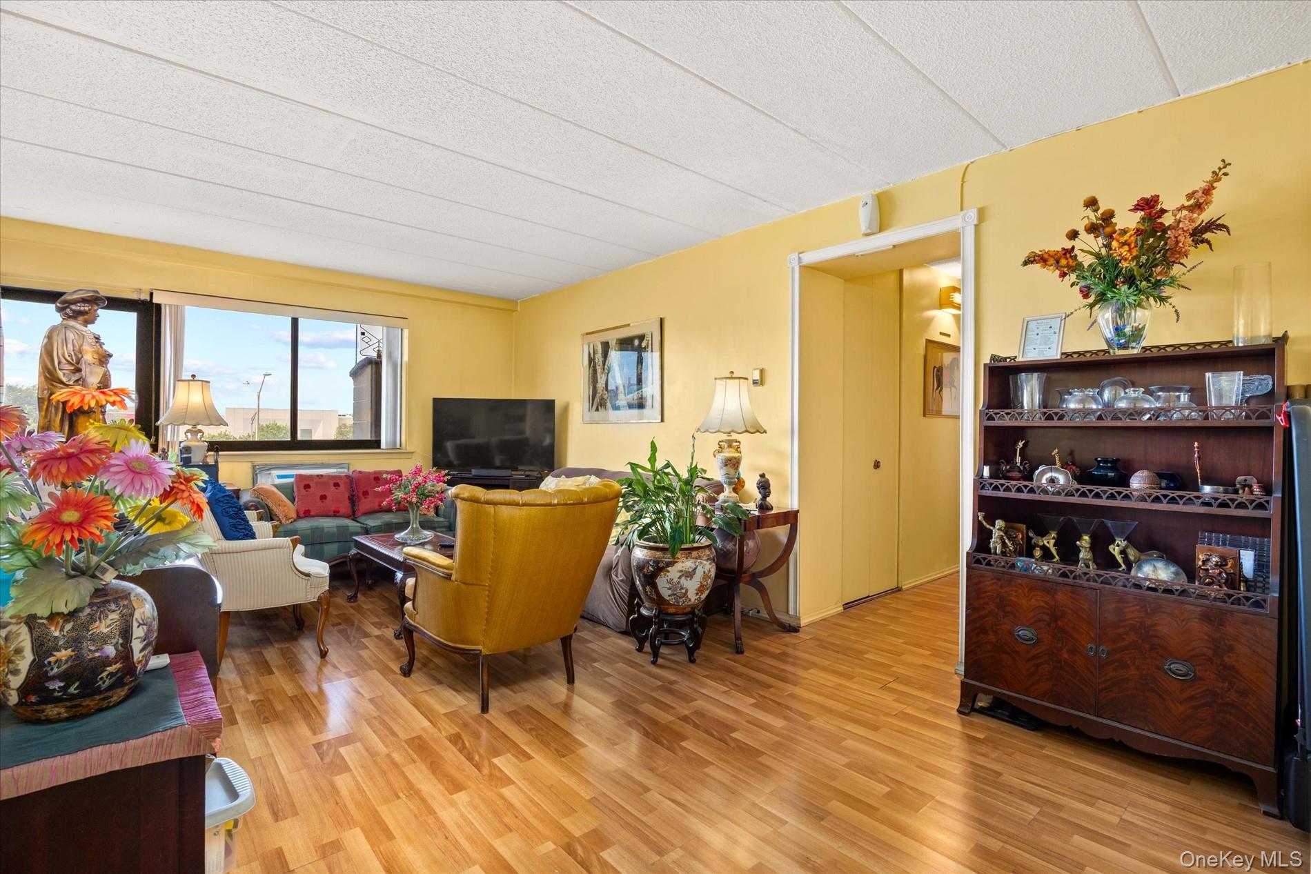 9229 Queens Boulevard, Apt 6-F, Rego Park, NY 11374