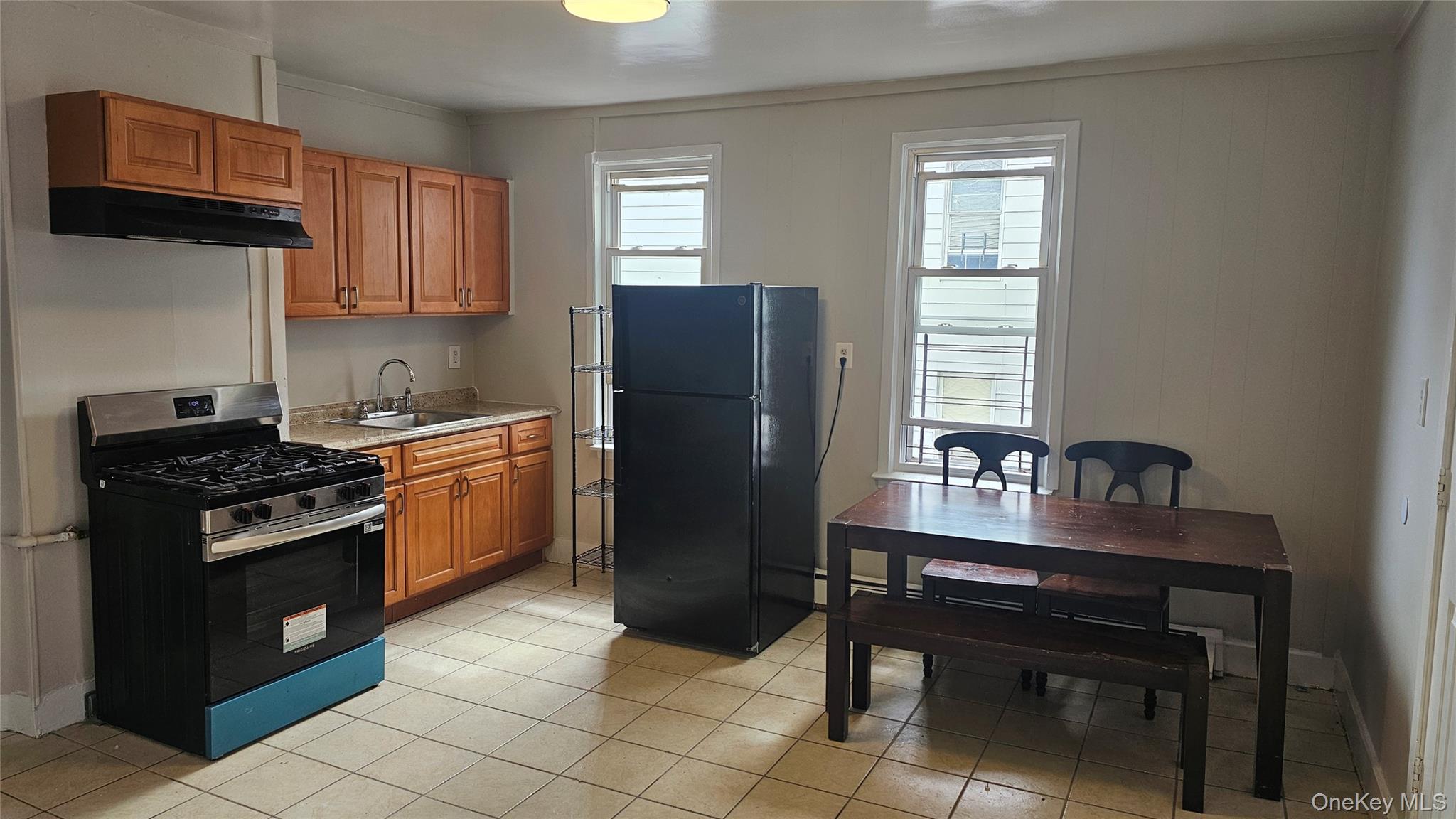 52 Chestnut Street, Apt 2, Yonkers, NY 10701