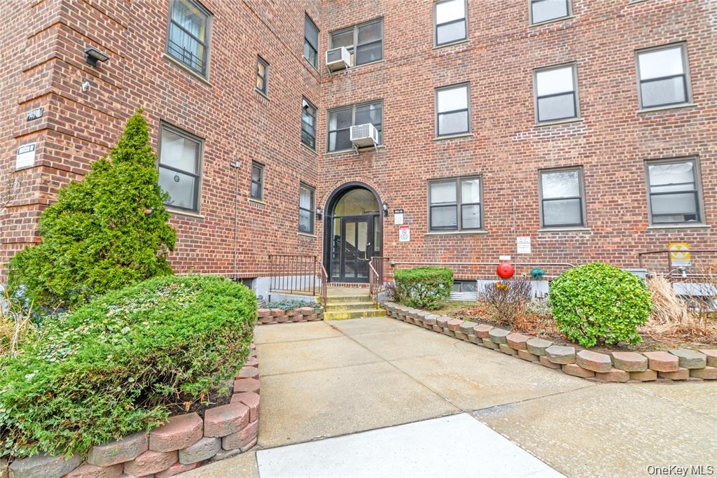 140-14 28th Road, Apt 6-A, Flushing, NY 11354