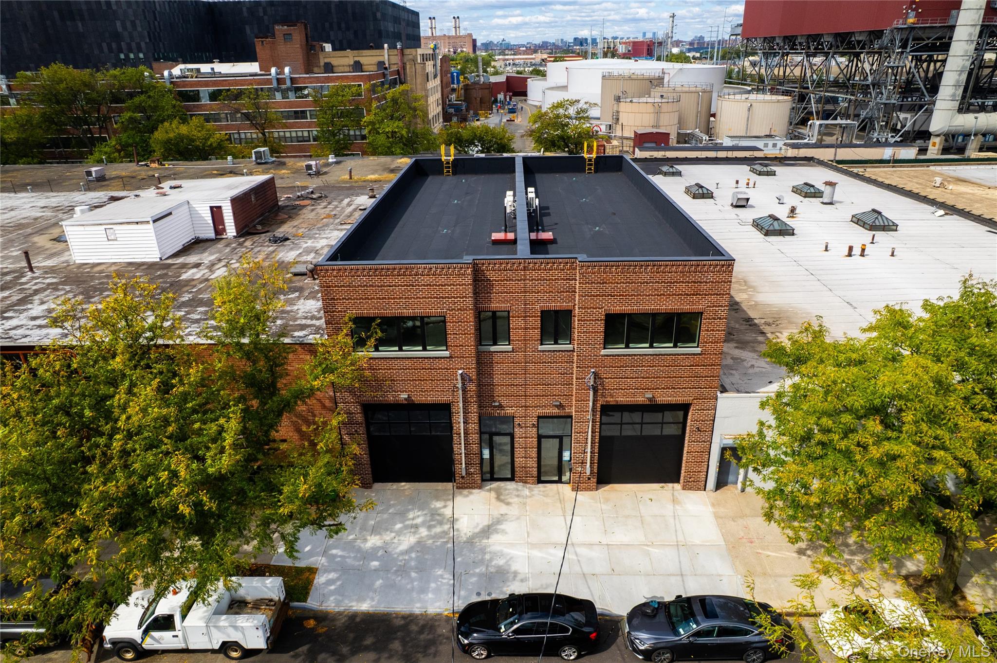 18-26 Steinway Street, Astoria, NY 11105