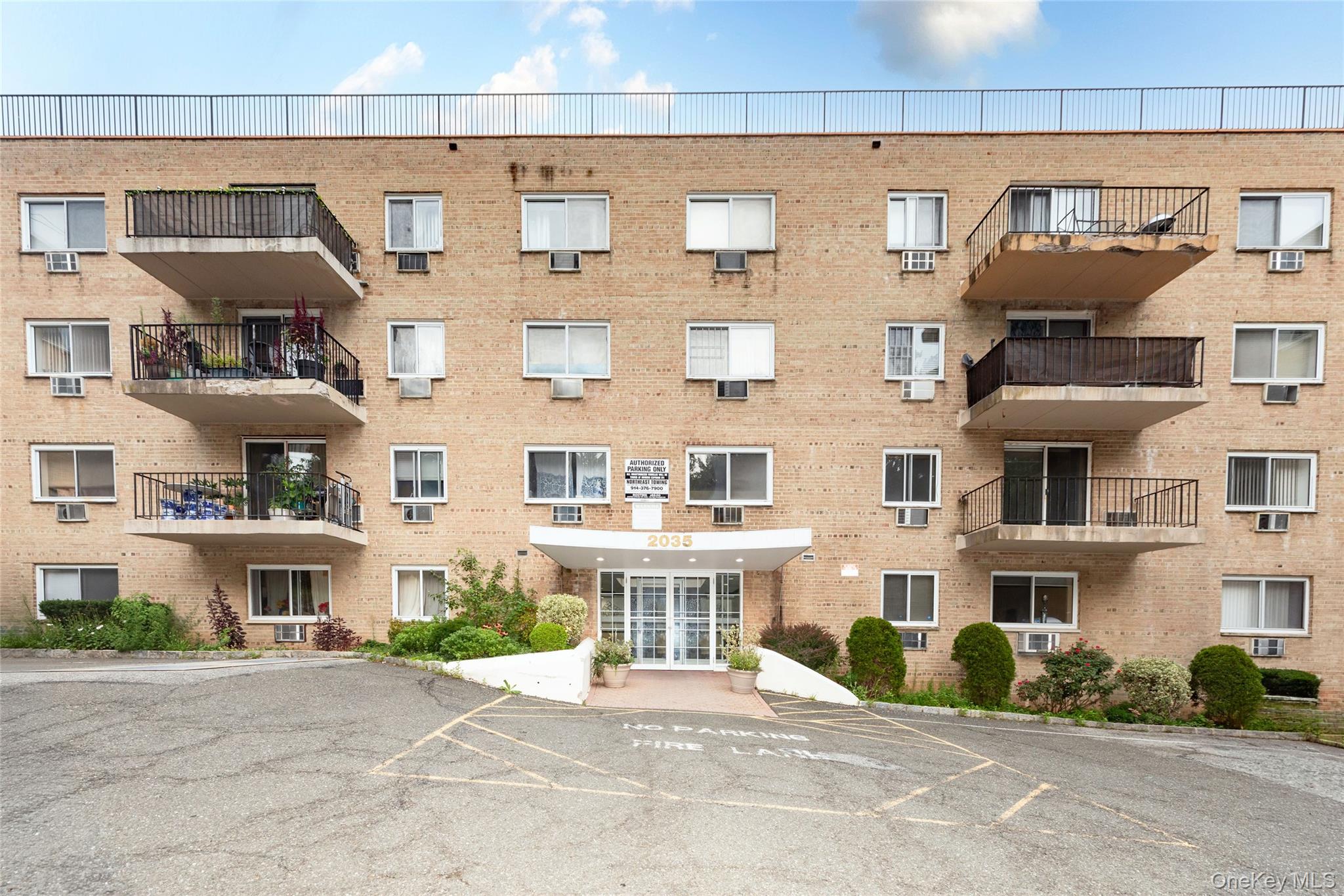 2035 Central Park Avenue, Apt AA4, Yonkers, NY 10710