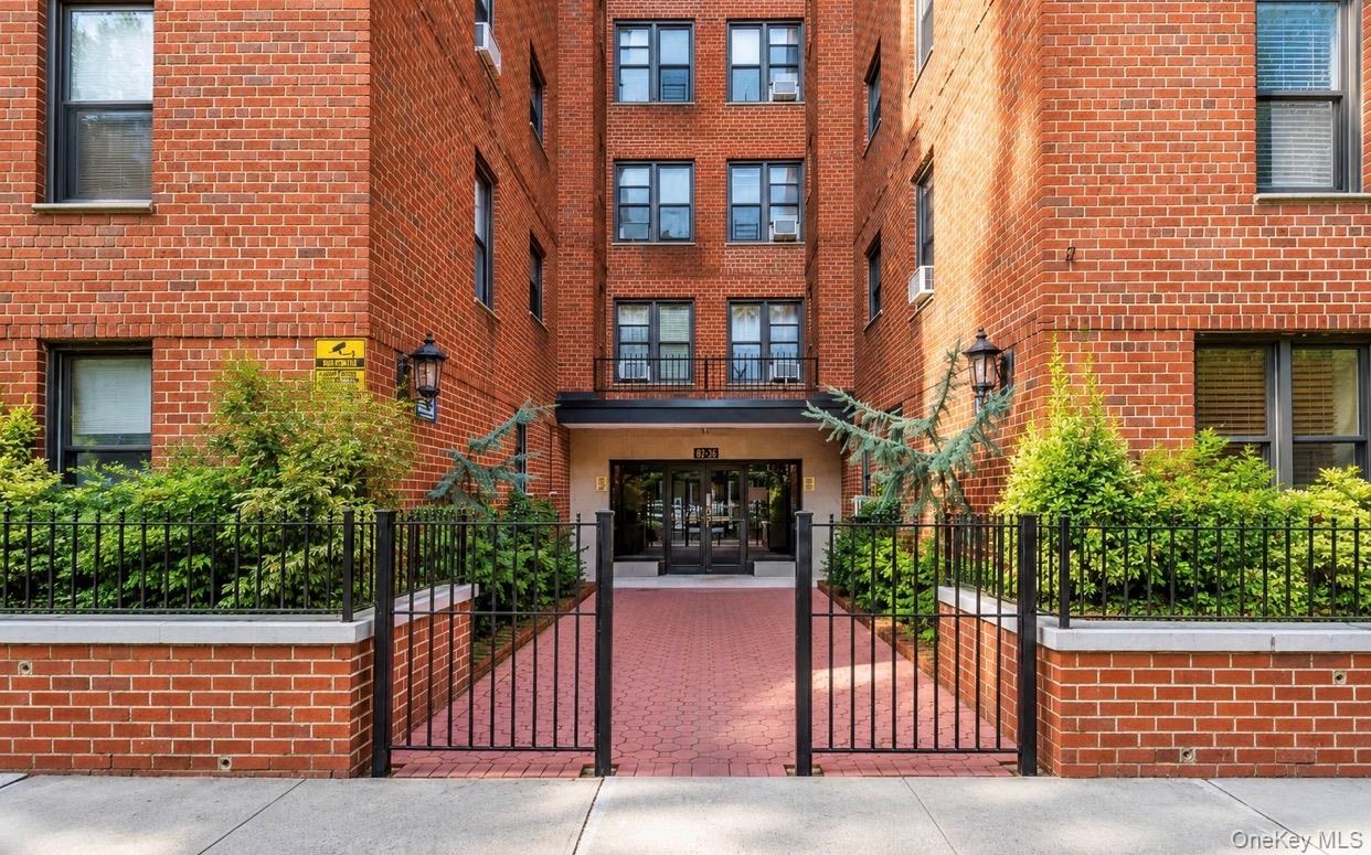 37-30 83Rd Street, Apt 5-L, Jackson Heights, NY 11372
