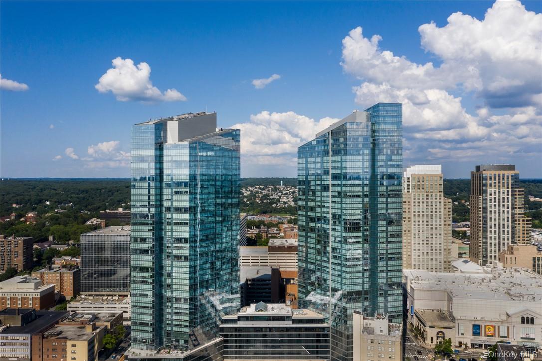 1 Renaissance Square, Apt 21-E, White Plains, NY 10601