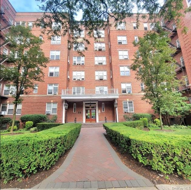 68-37 108th Street, Apt 6-H, Forest Hills, NY 11375