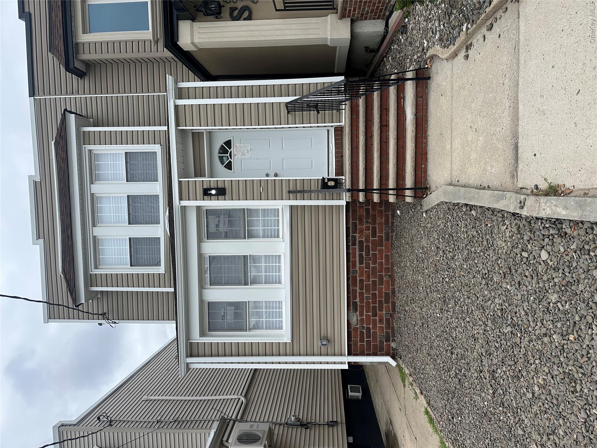6918 69th Street, Ridgewood, NY 11385