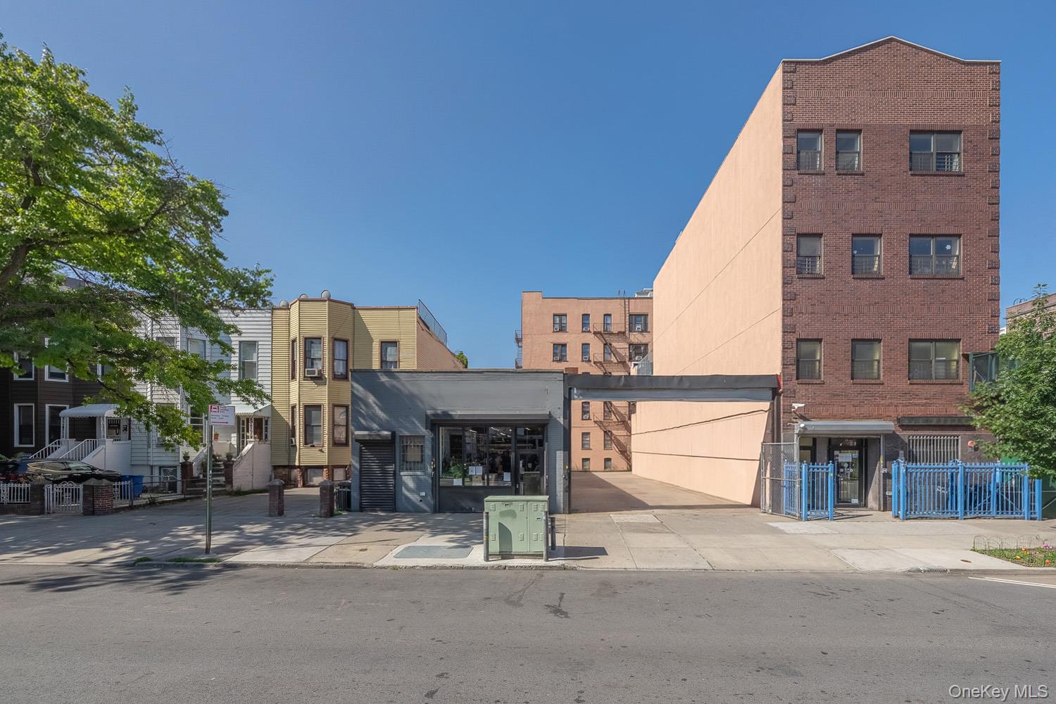 3210 31st Avenue, Astoria, NY 11106