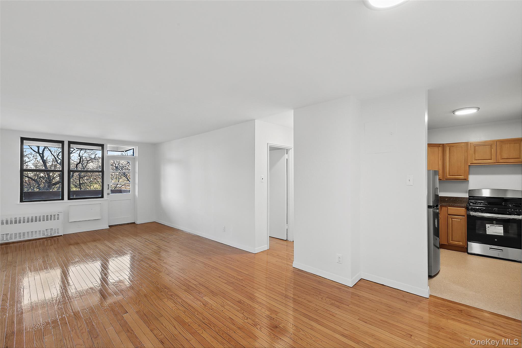 201 Ravine Avenue, Apt 4-H, Yonkers, NY 10701