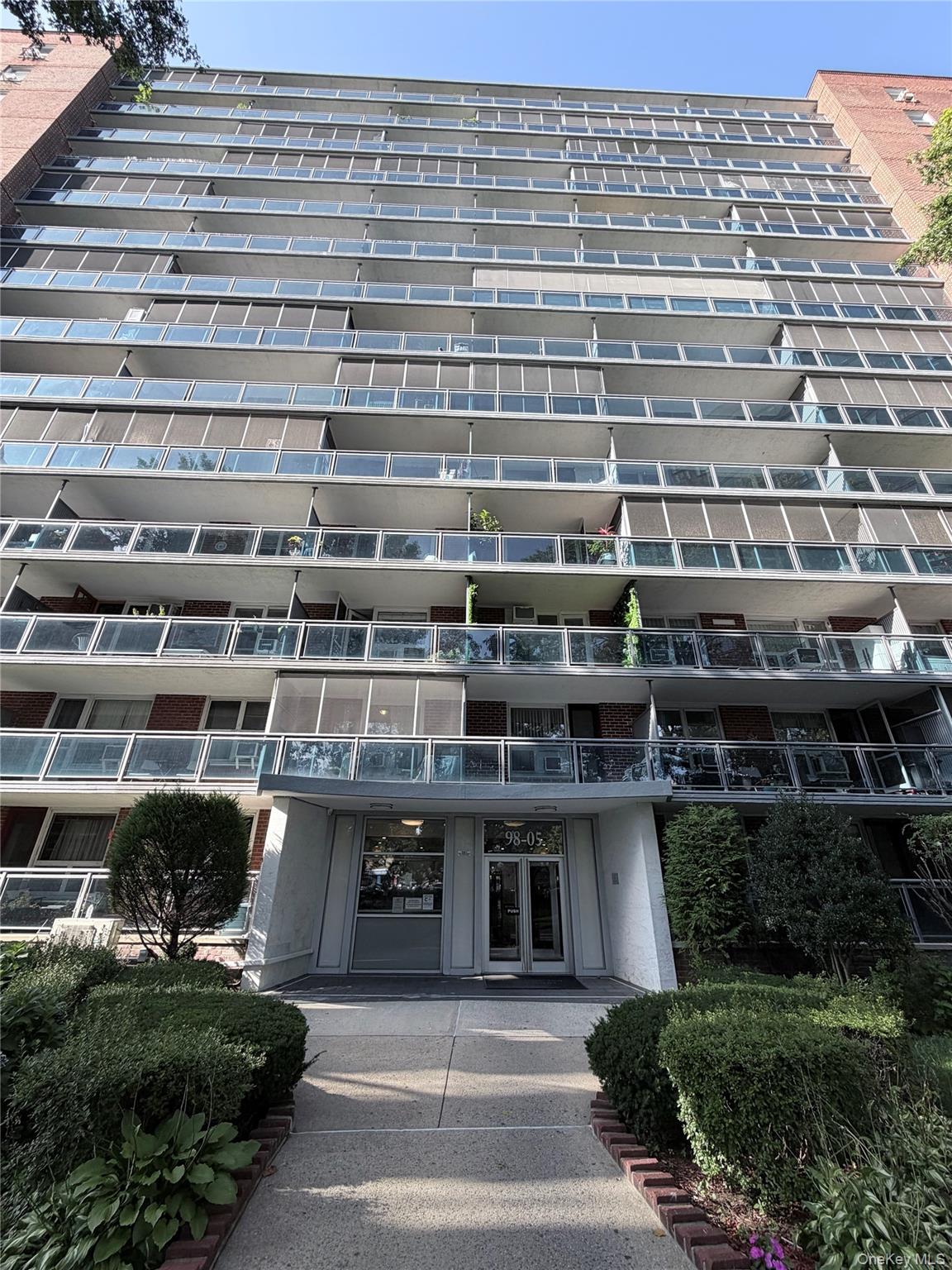 98-05 63rd Road, Apt 12-k, Rego Park, NY 11374