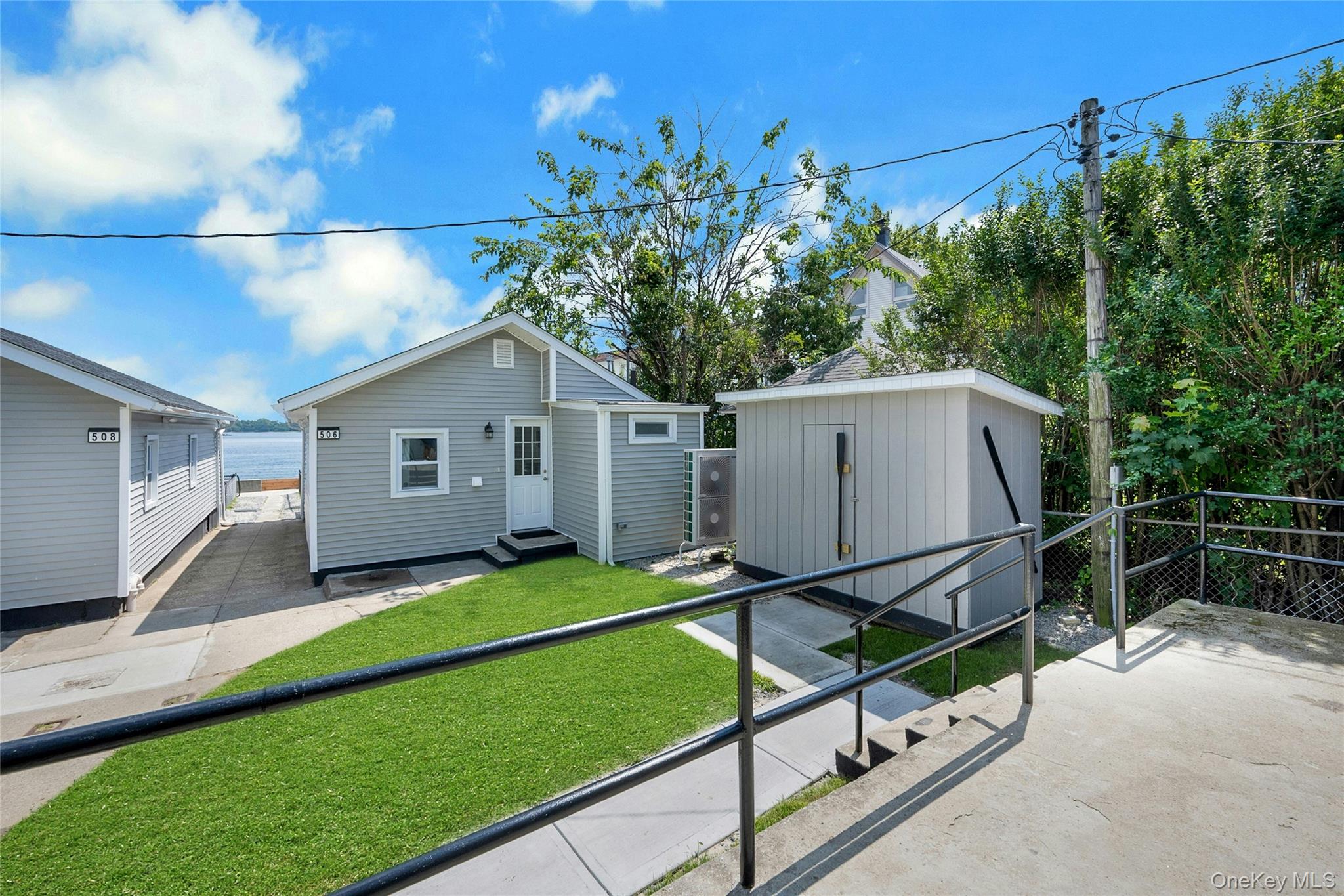 512 Minnieford Avenue, photo 2