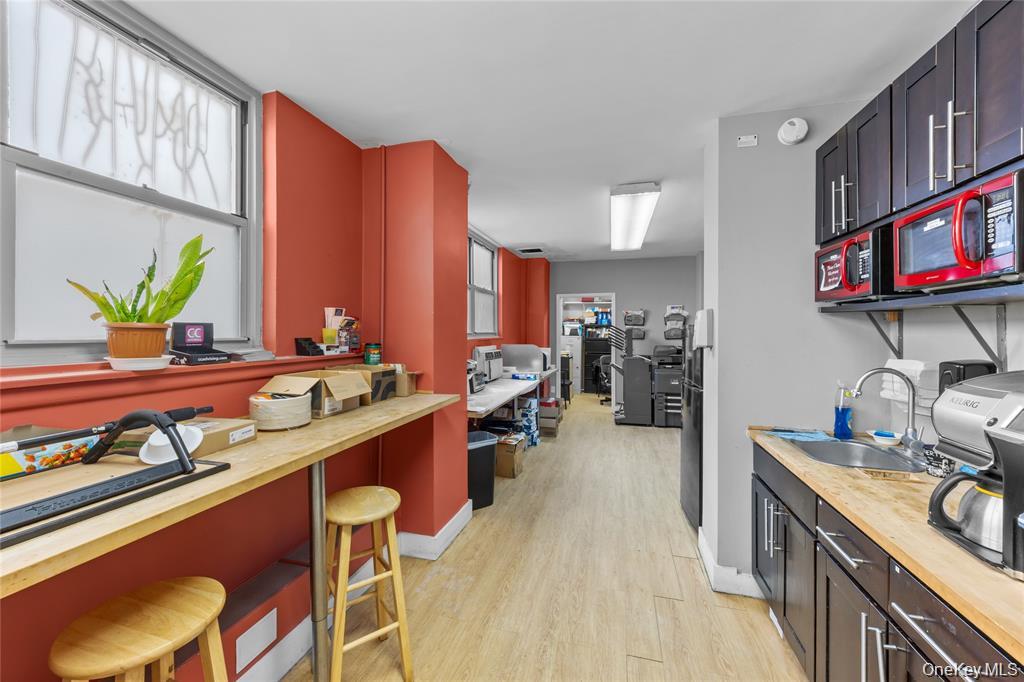 7150 Parsons Boulevard, Apt 1001, Flushing, NY 11367