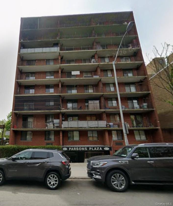 13976 35th Avenue, Apt L2, Flushing, NY 11354