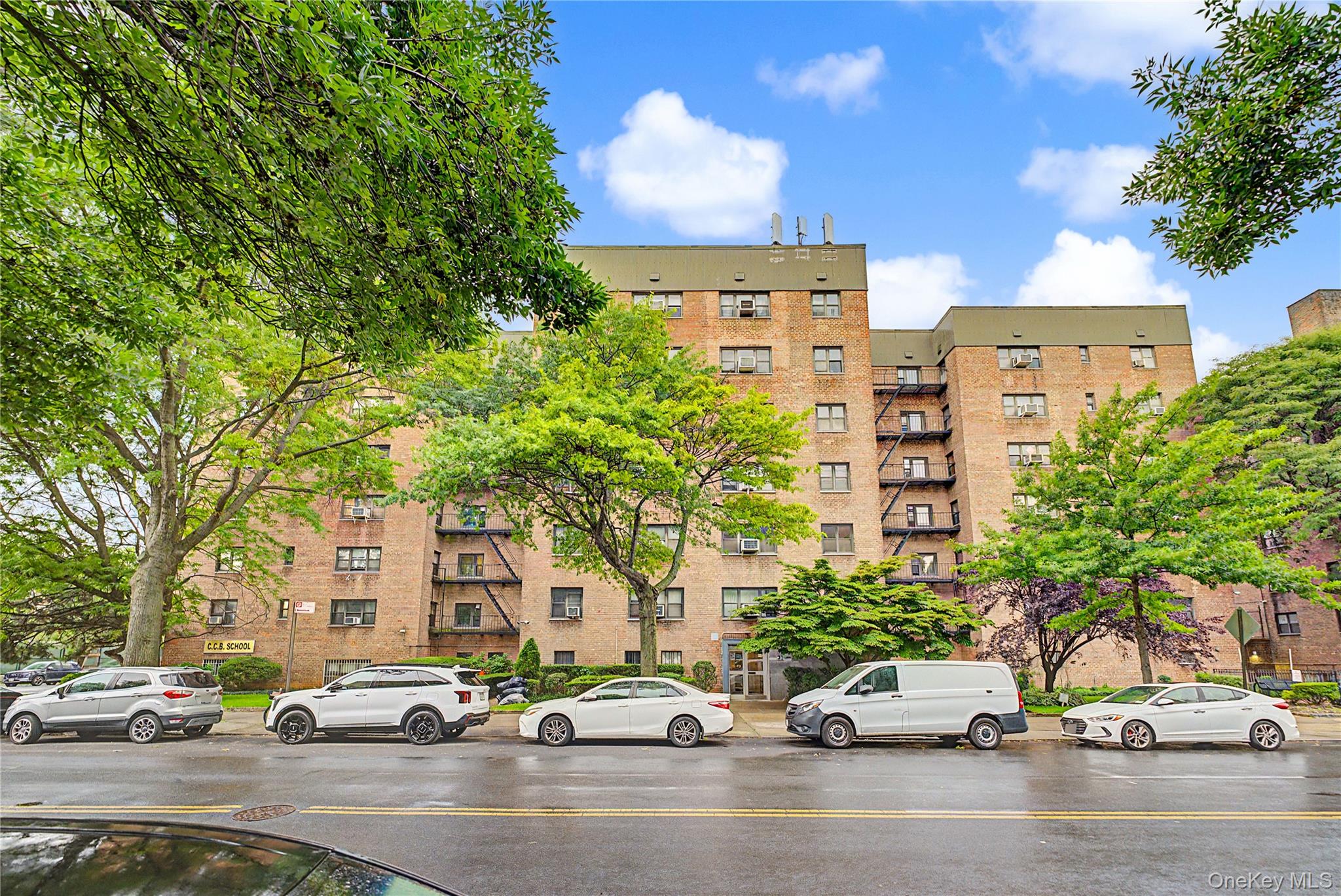 3170 138th Street, Apt 5-F, Flushing, NY 11354