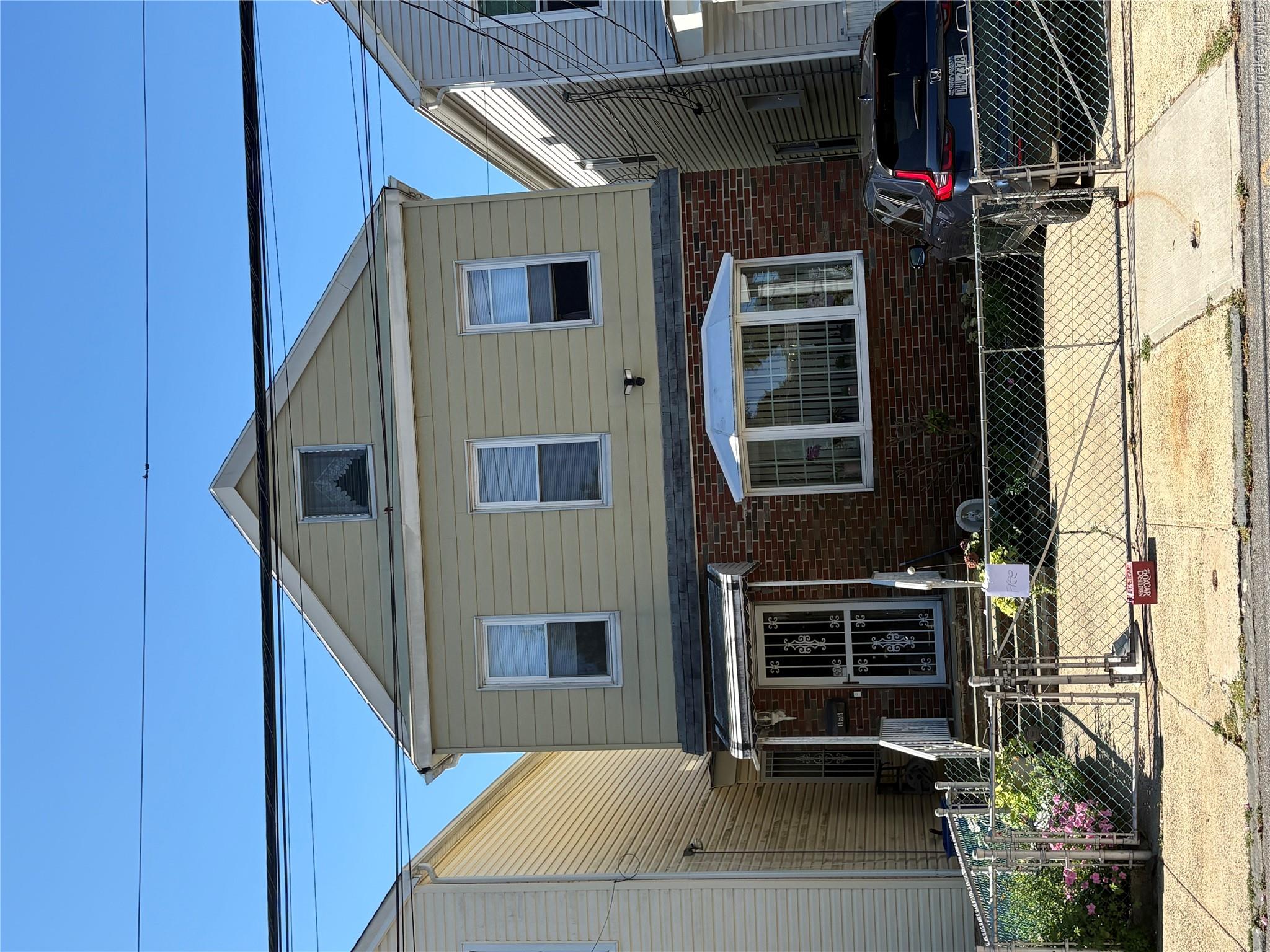 168 Winfred Avenue, Yonkers, NY 10704