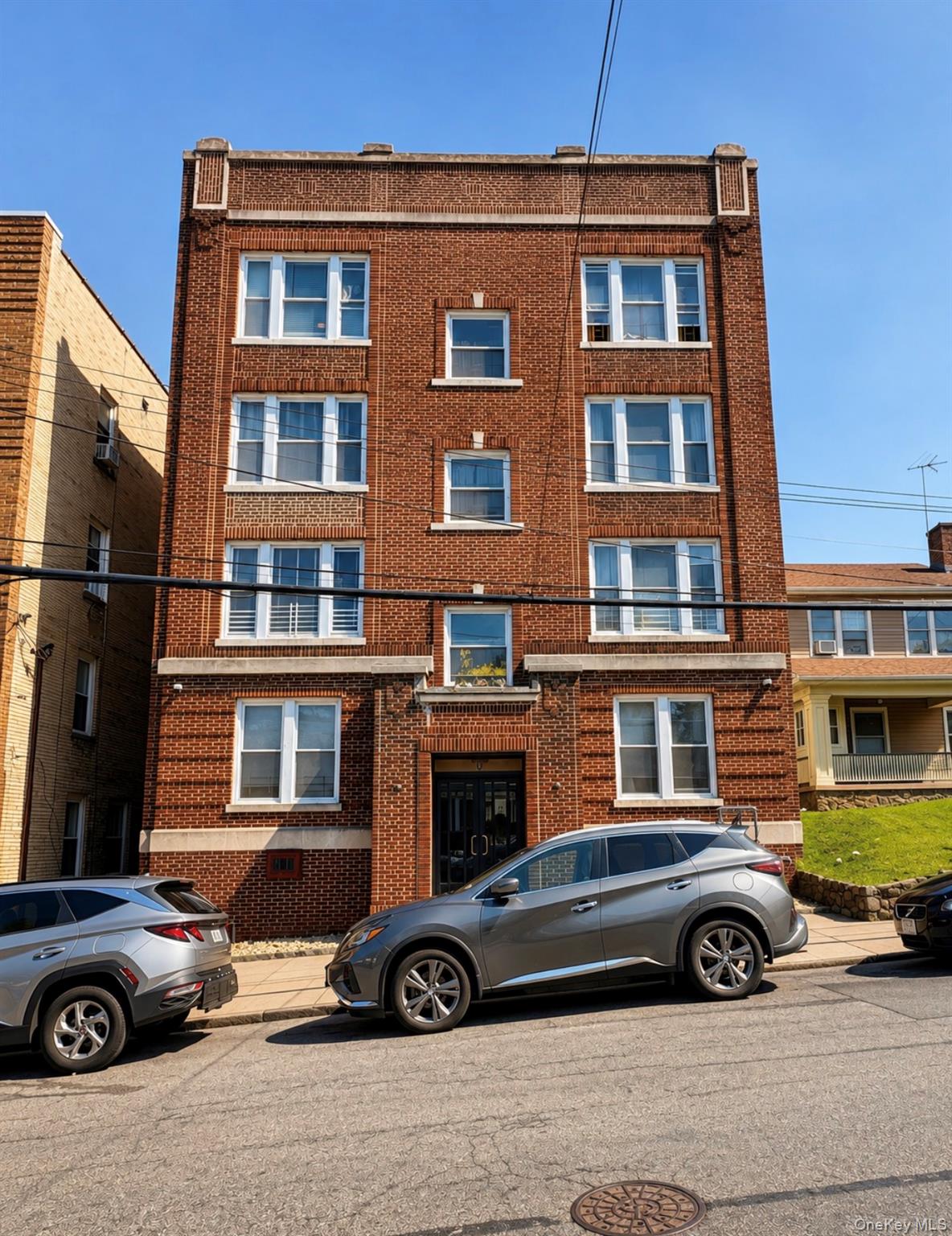 16 Bayley Avenue, Apt 16 (Ground Floor), Yonkers, NY 10705