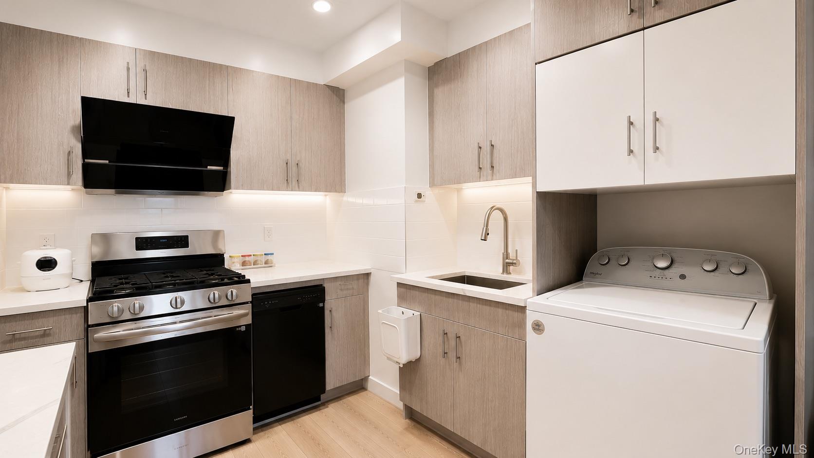 13119 Fowler Avenue, Apt 4-C, Flushing, NY 11355