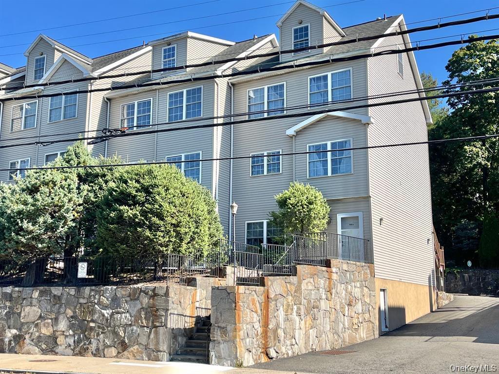 331 West Post Road, Apt A, White Plains, NY 10606
