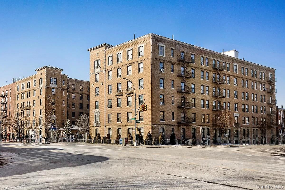 148-09 Northern Boulevard, Apt 5-K, Flushing, NY 11354