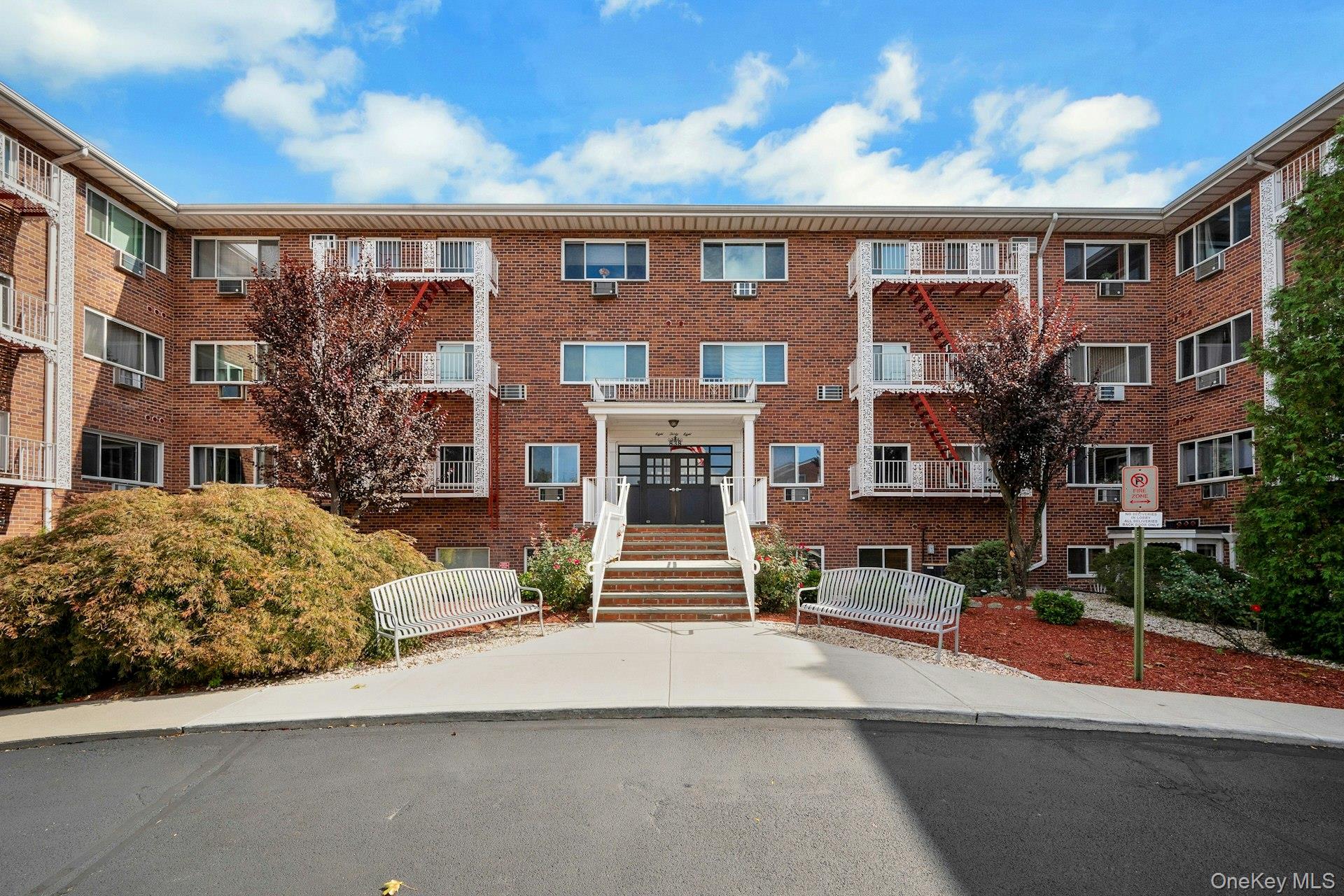 838 Pelhamdale Road, Apt 1-C, New Rochelle, NY 10801