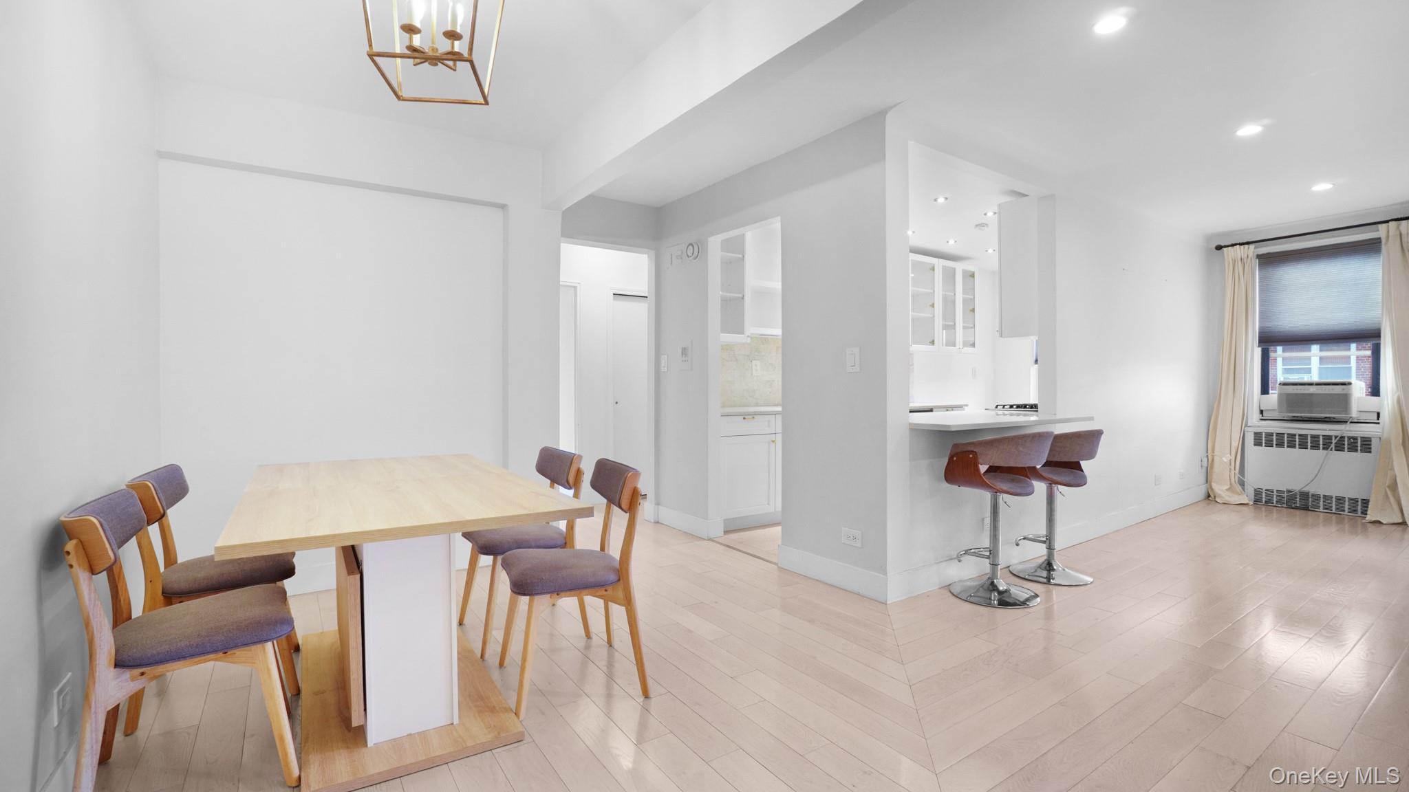 66-15 Wetherole Street, Apt E4, Rego Park, NY 11374