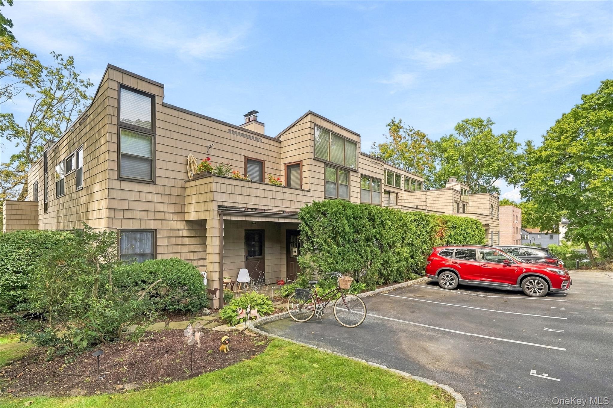 216 Purchase Street, Apt F, Rye, NY 10580
