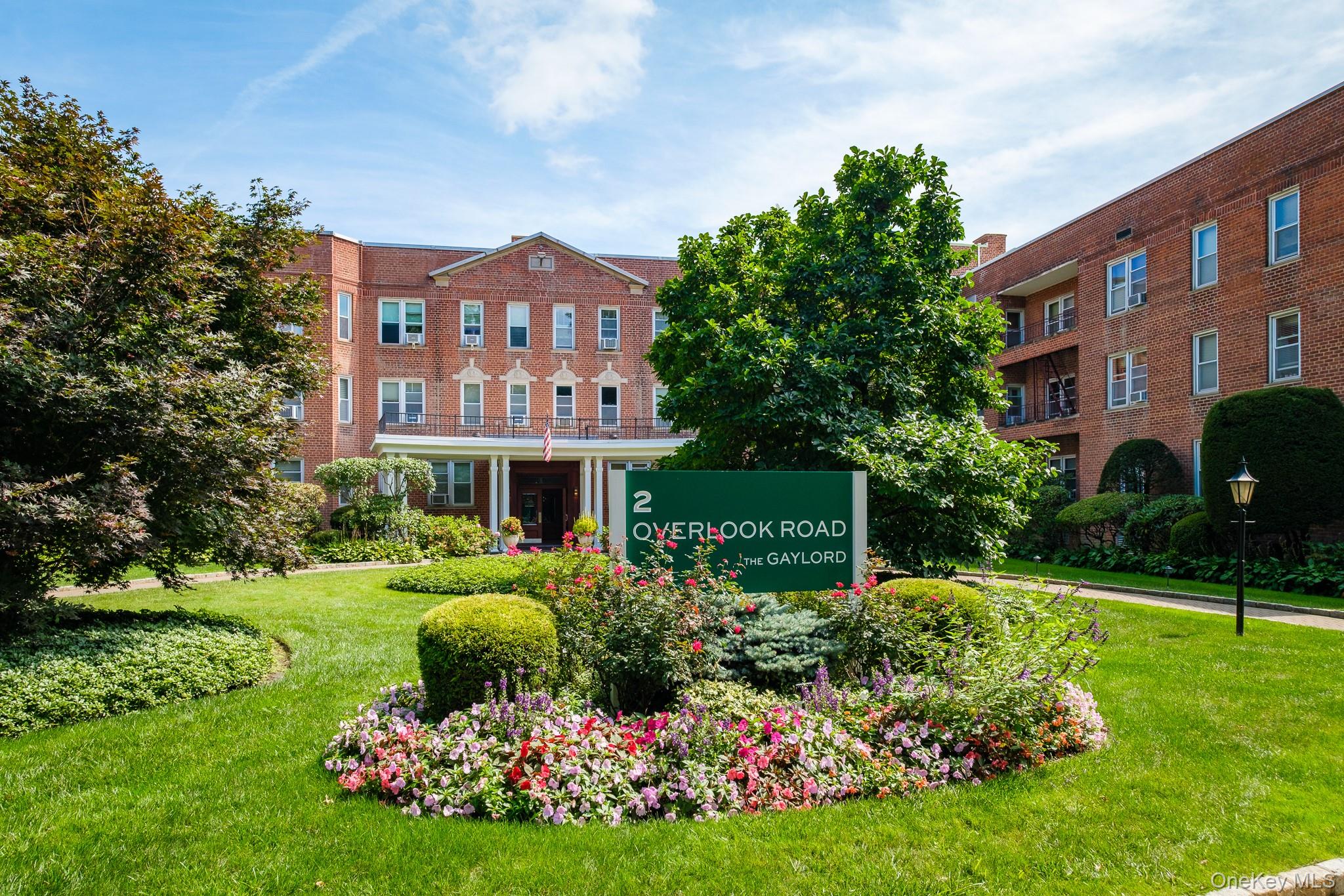 2 Overlook Road, Apt 2A3, White Plains, NY 10605